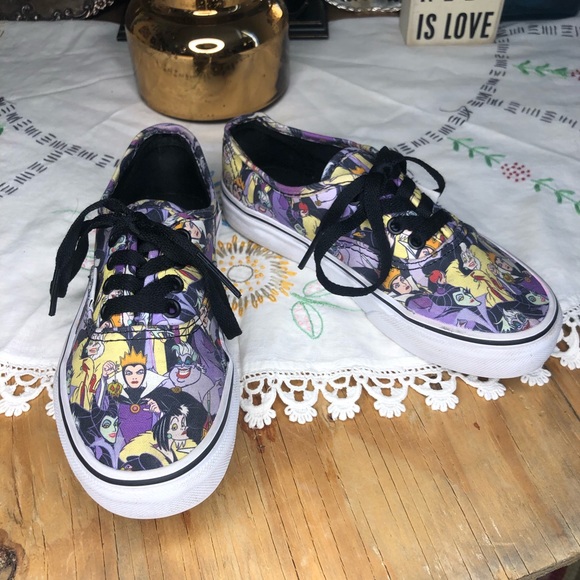 Vans Other - Vans Rare Disney Villains Shoes Size 1